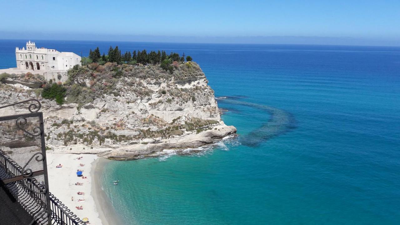 Villa Mimosa Tropea Рикади Екстериор снимка